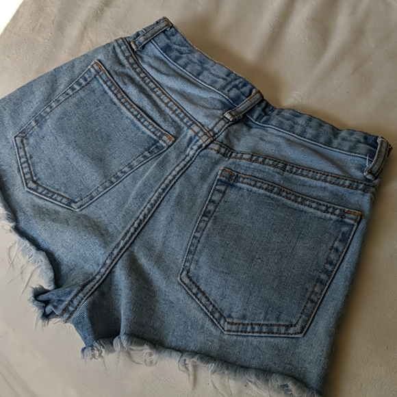 FOREVER 21 | denim shorts size 26 - Picture 3 of 6